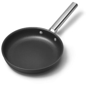 Сковорода Smeg 24 см черная без крышки